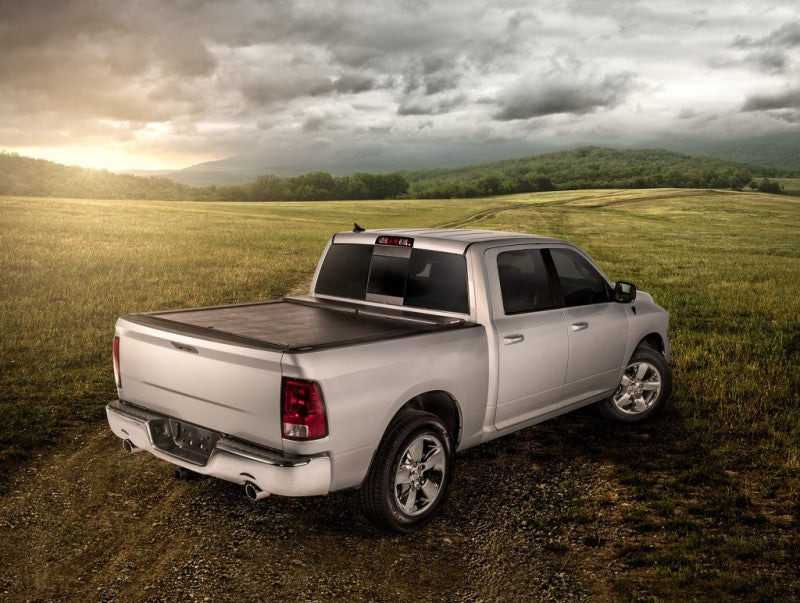 Roll-N-Lock 16-18 Toyota Tacoma Access Cab/Double Cab LB 73-11/16in M-Series Tonneau Cover